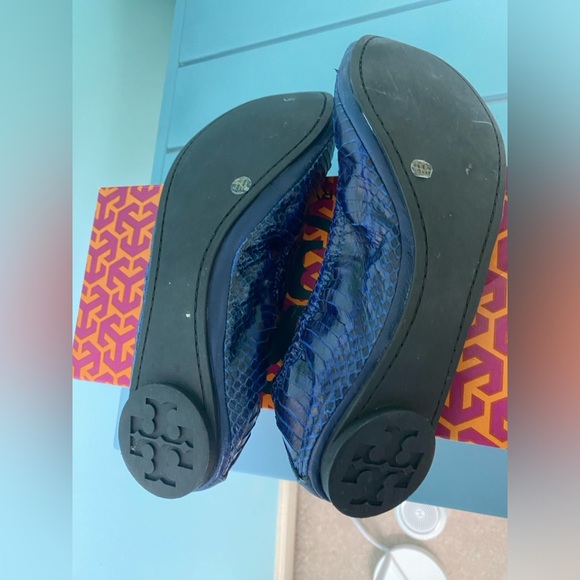 Tory Burch blue ballet flats - Picture 3 of 4
